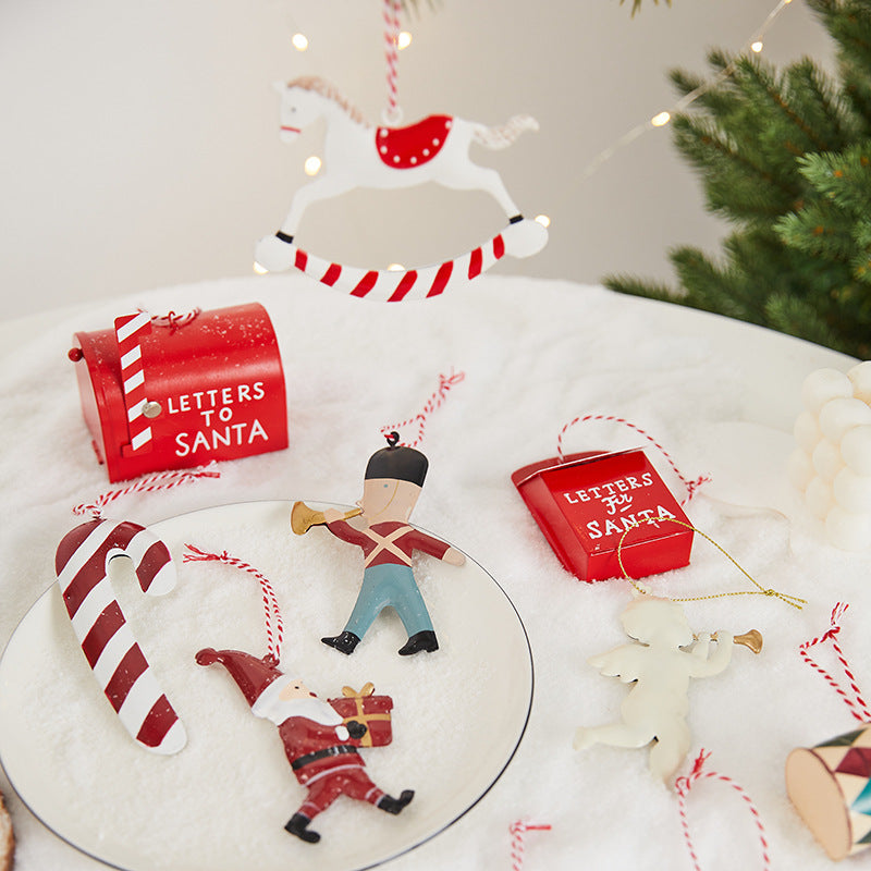 Christmas Tree Wrought Iron Painted Pendant Cute Cartoon Santa Claus Snowman Ornament Christmas Small Hanging Ornament